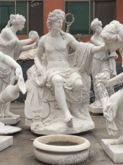 阿波罗沐浴石雕塑
